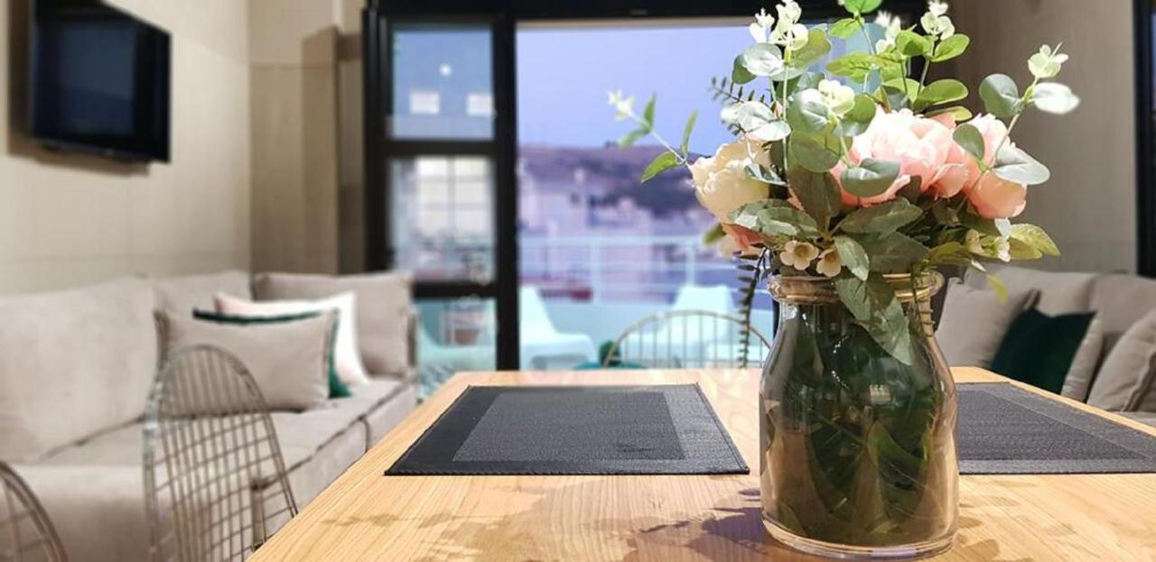 Limani Luxury Beachfront * Sarandë