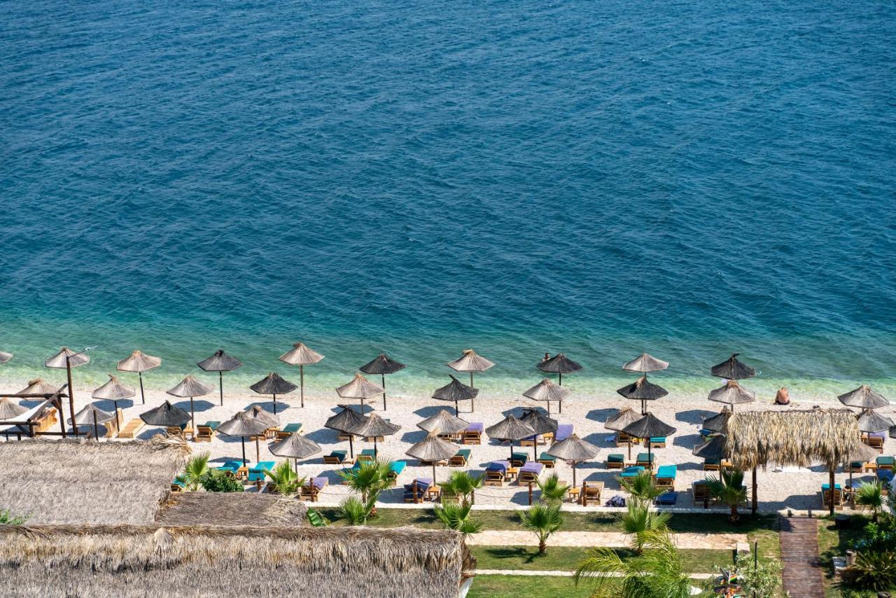 Limani Luxury Beachfront Apartament