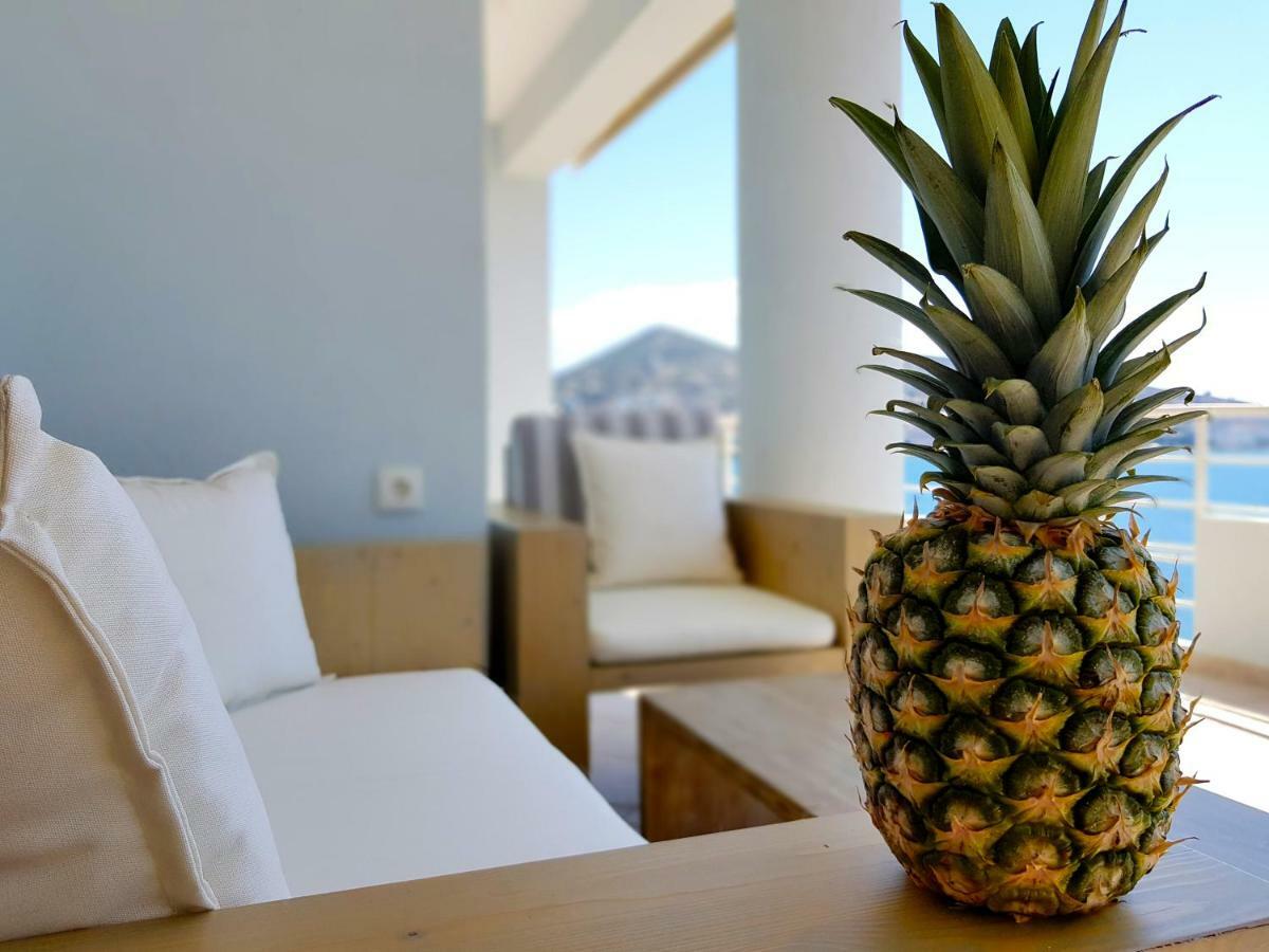 Limani Luxury Beachfront *