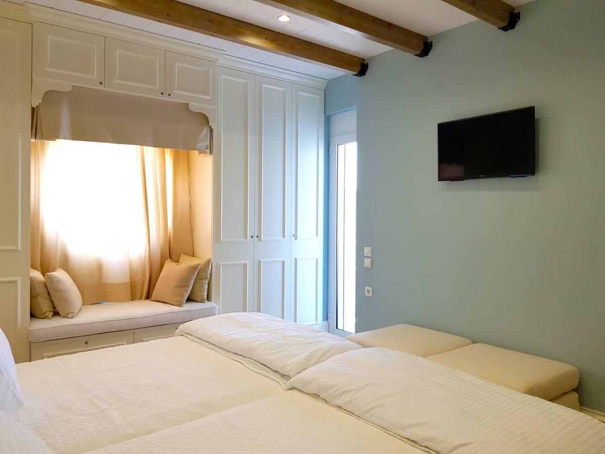 Limani Luxury Beachfront Apartament